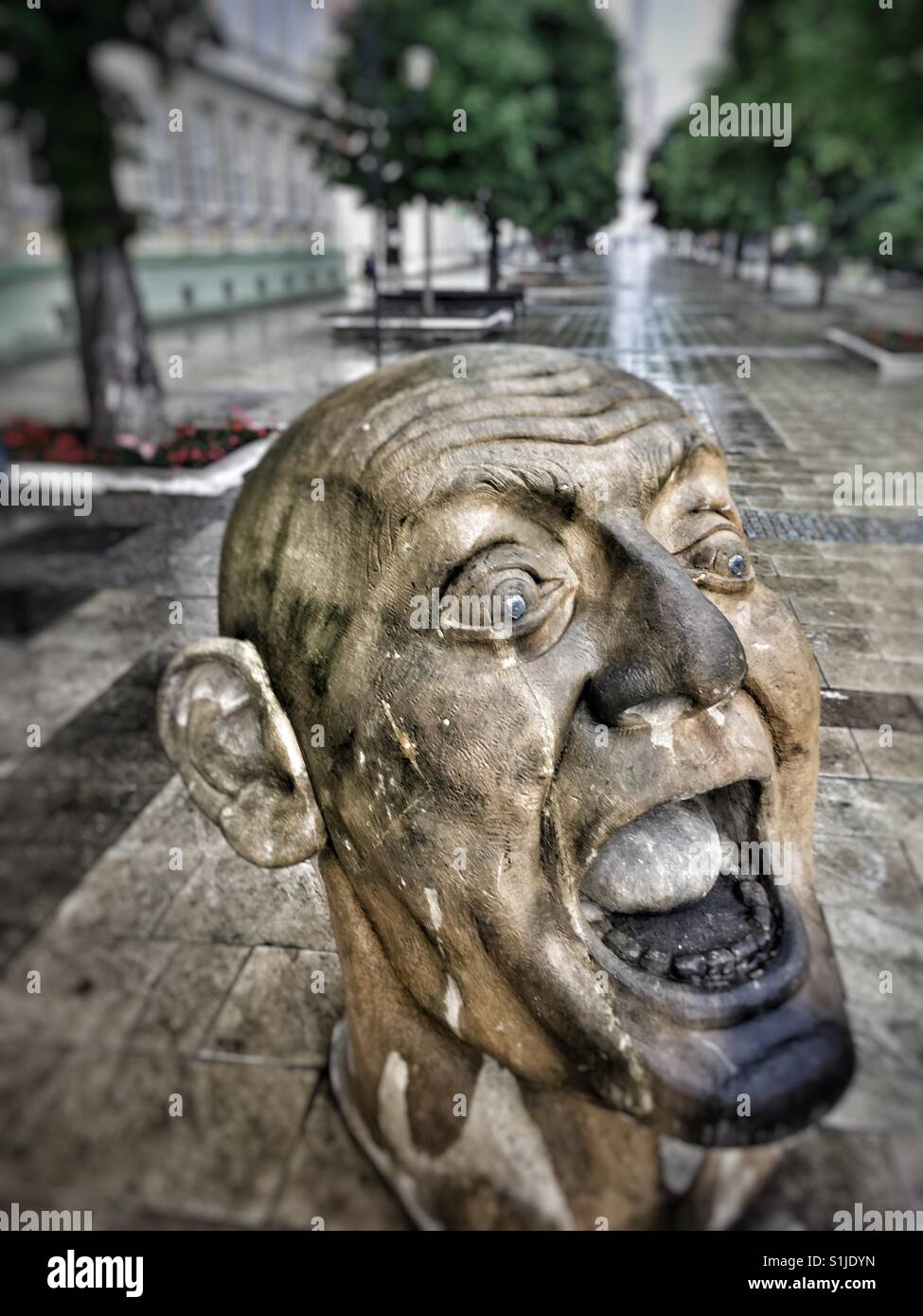 Big Head Sculpture High Resolution Stock Photography and Images Alamy