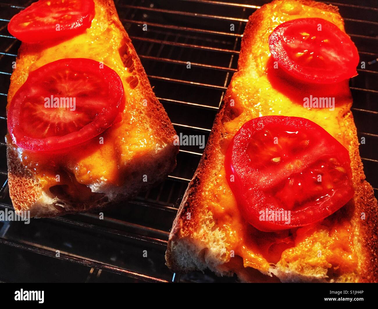 Red Leicester cheese on toast Stock Photo - Alamy