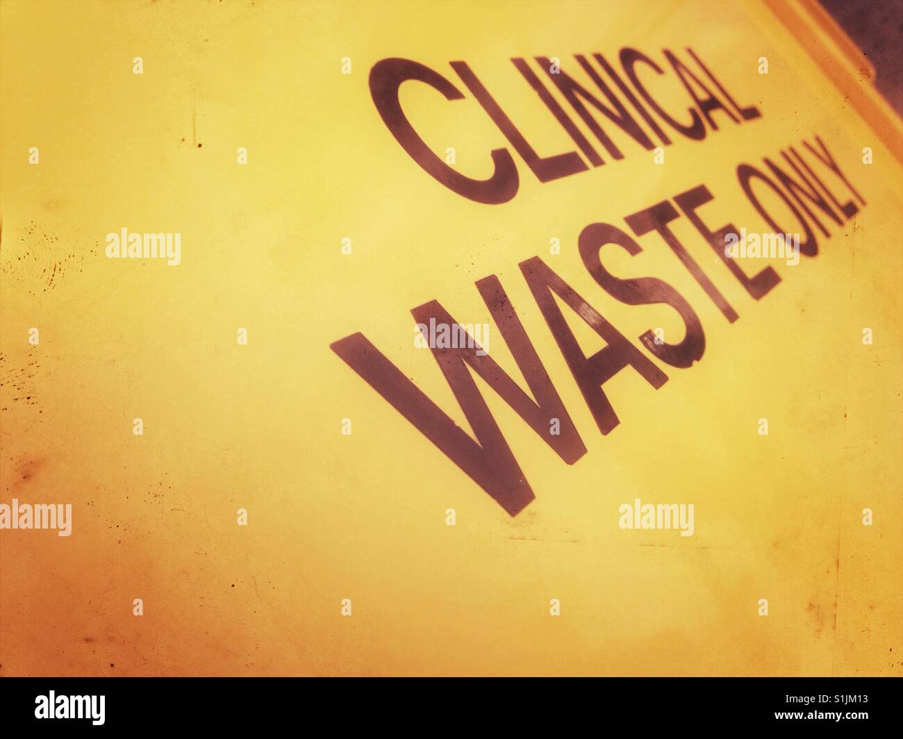 Clinical waste hi-res stock photography and images - Alamy