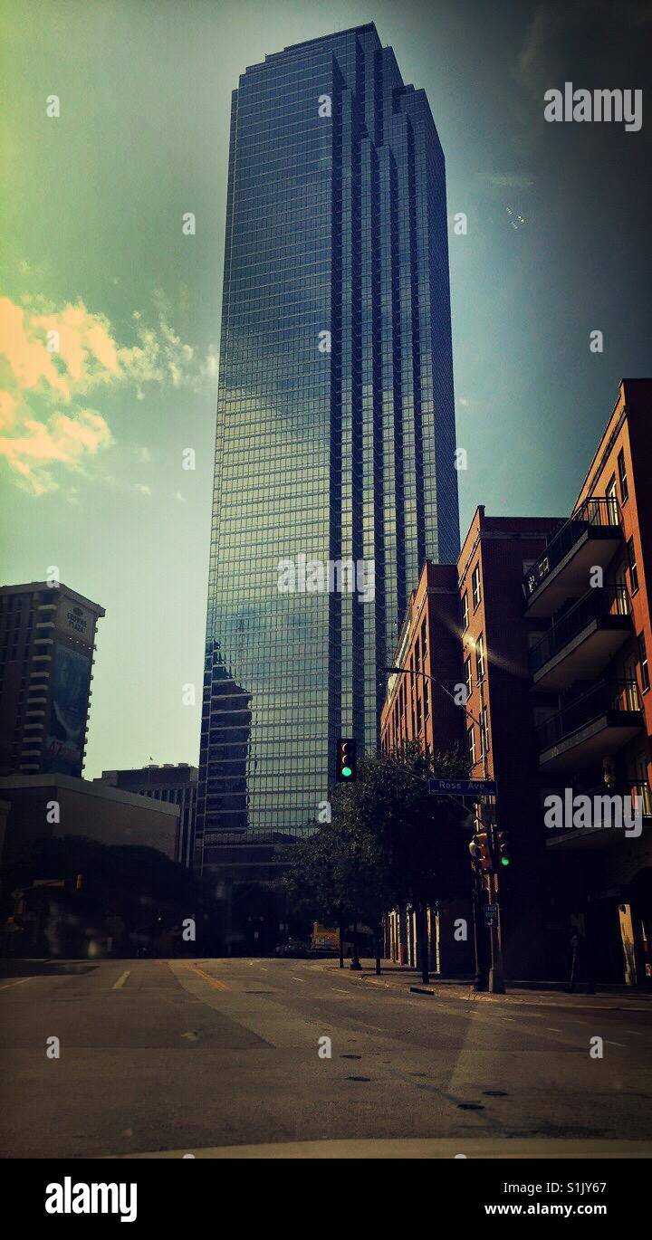 Views of downtown dallas hi-res stock photography and images - Alamy