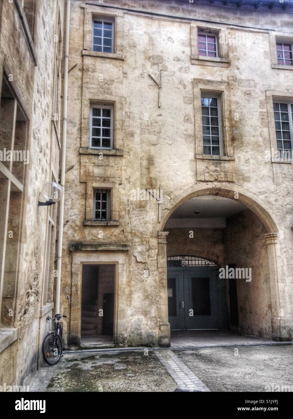 Bordeaux apartment building hires stock photography and images Alamy