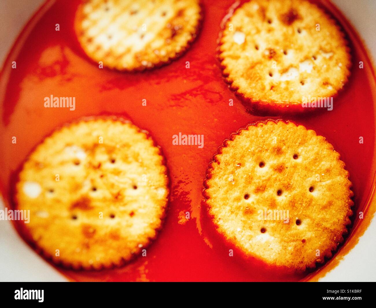Tomato soup with Ritz crackers Stock Photo Alamy