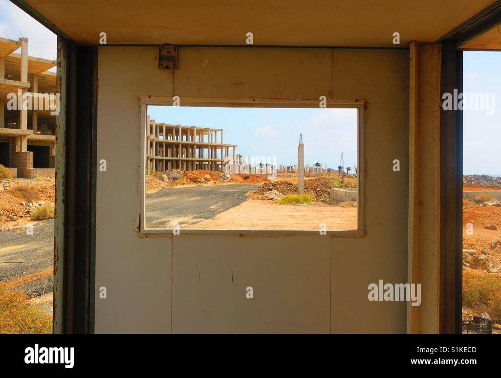 Opening wall hires stock photography and images Alamy