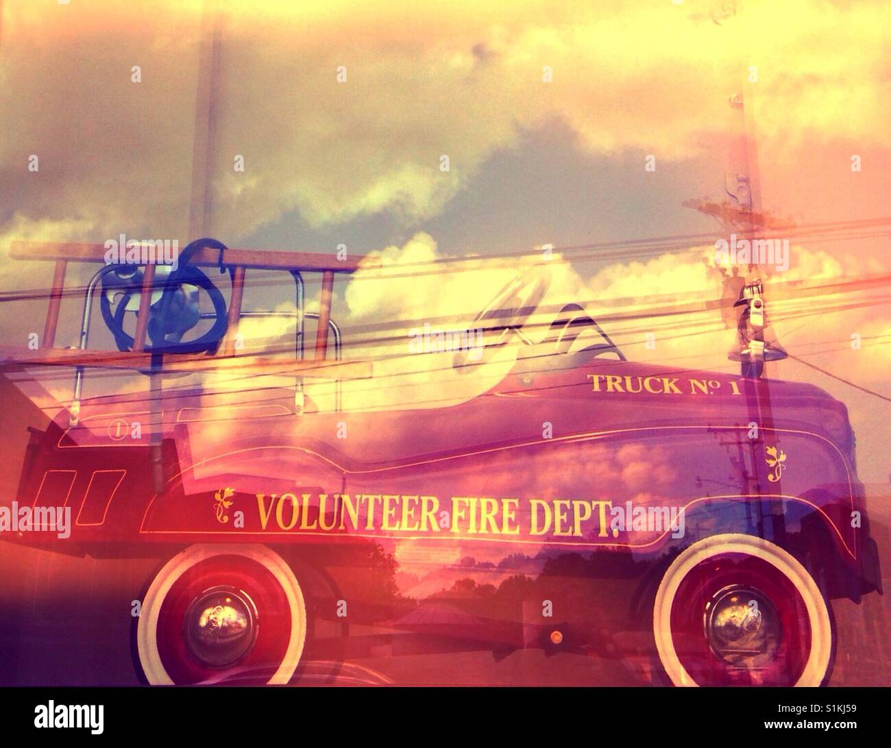 Hook and ladder fire truck hi-res stock photography and images - Alamy