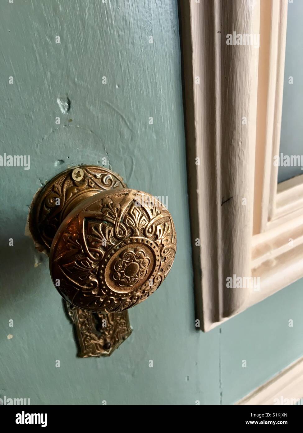 Antique door knob hires stock photography and images Alamy