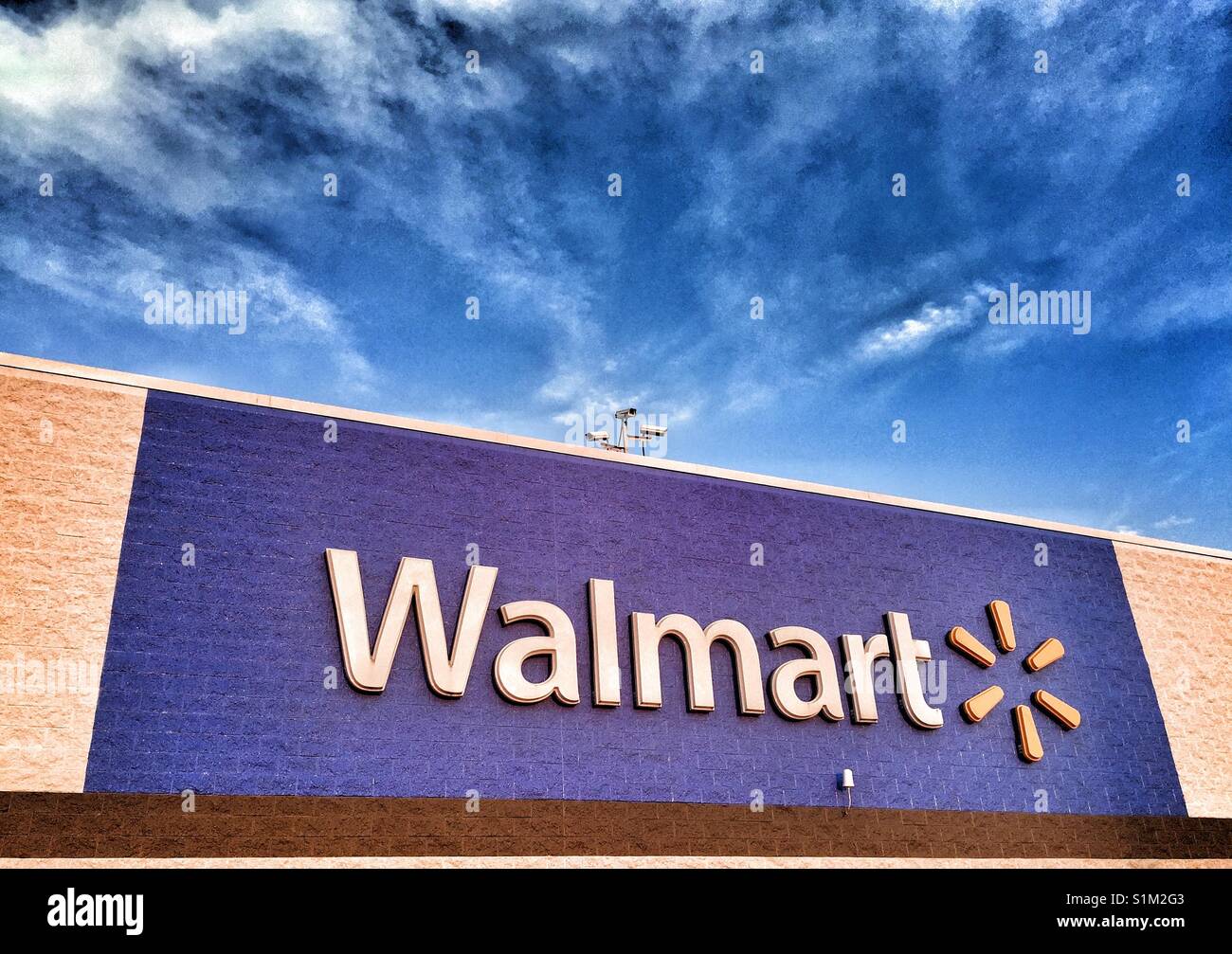 Walmart sign Stock Photo Alamy