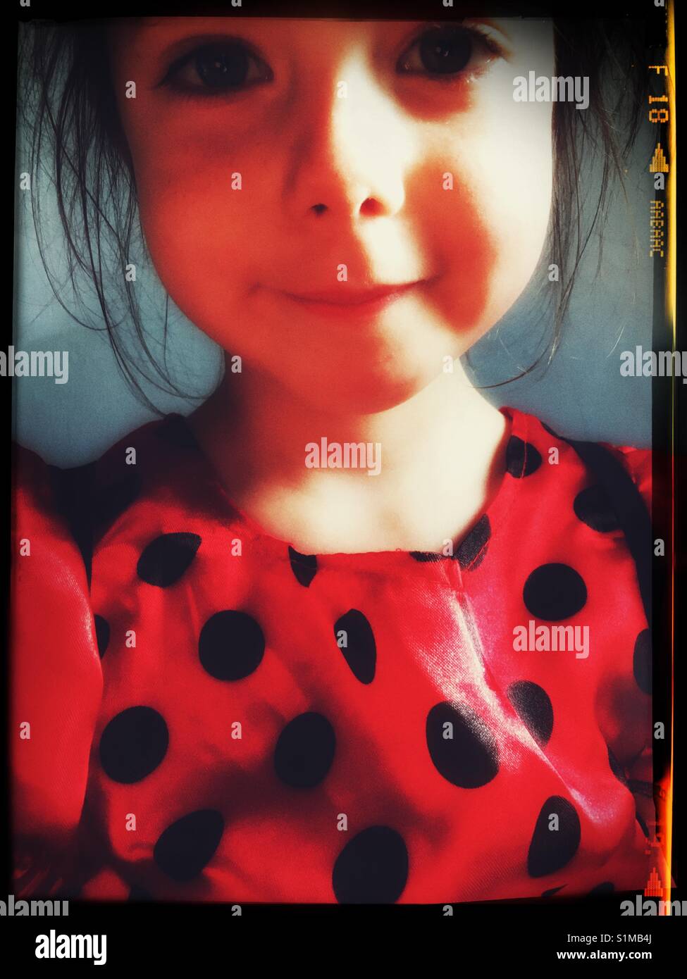Child with smiles hi-res stock photography and images - Alamy