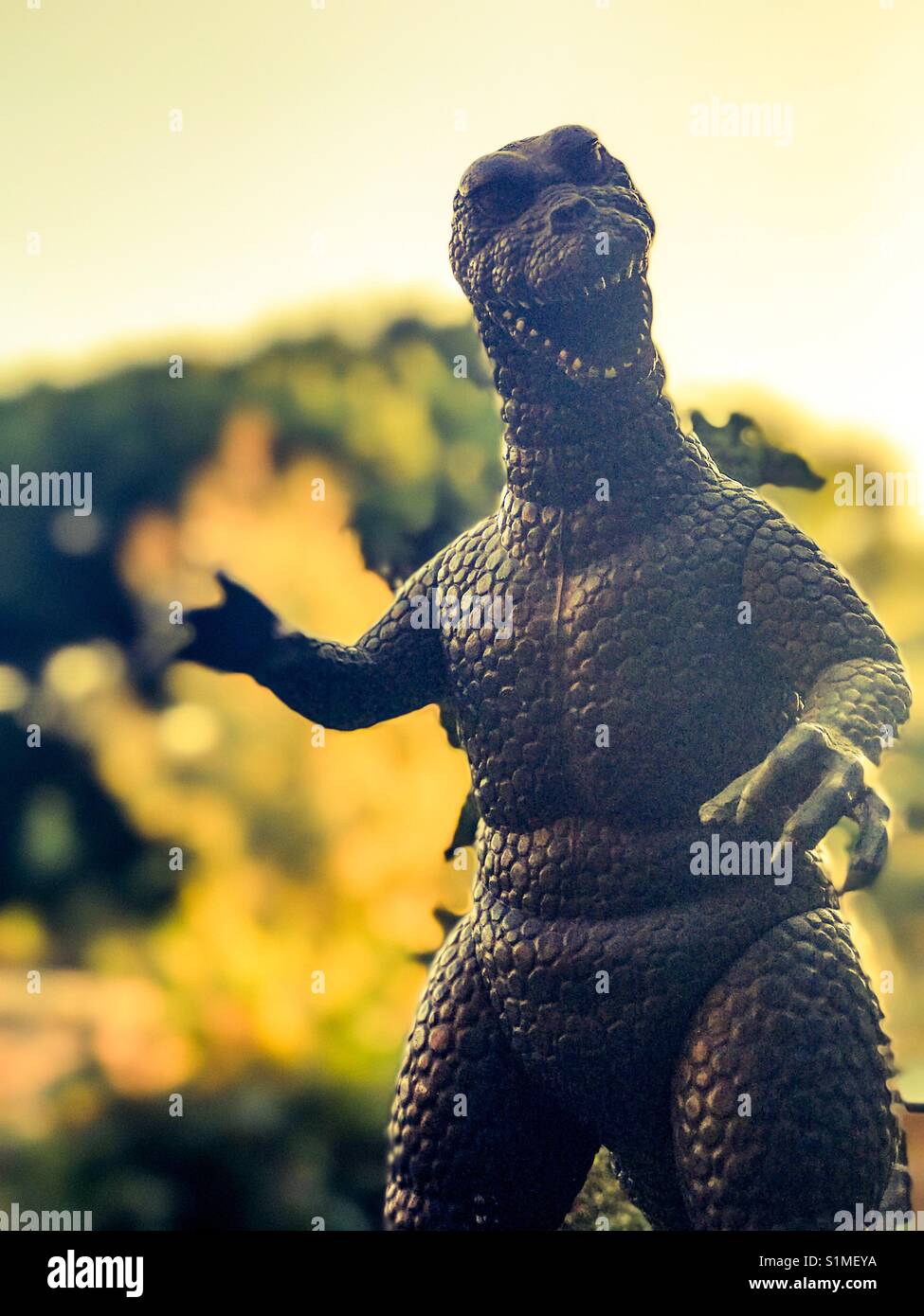 Godzilla movie hi-res stock photography and images - Alamy