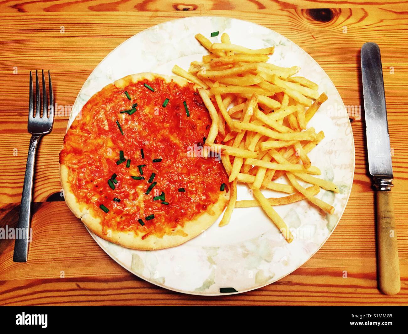 Pizza and chips hires stock photography and images Alamy