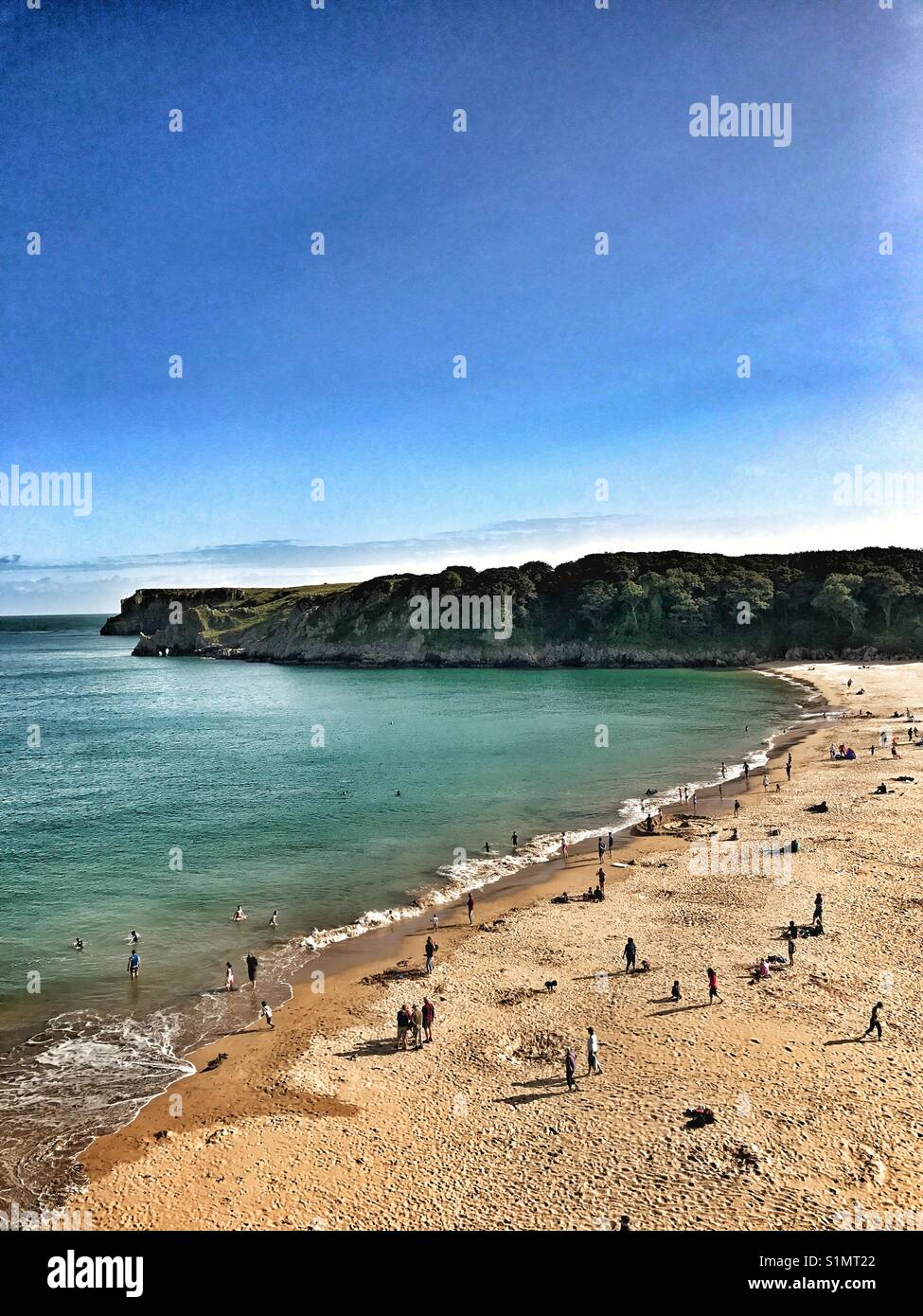 barafundle-bay-sunny-hi-res-stock-photography-and-images-alamy