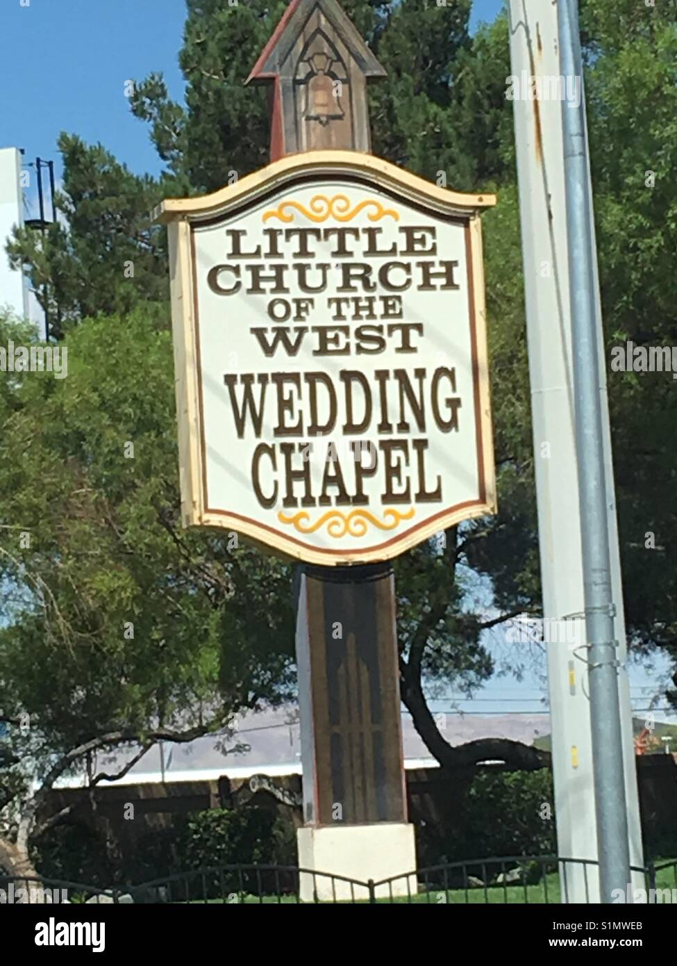 Little wedding chapel near the famous Las Vegas sign Stock Photo Alamy