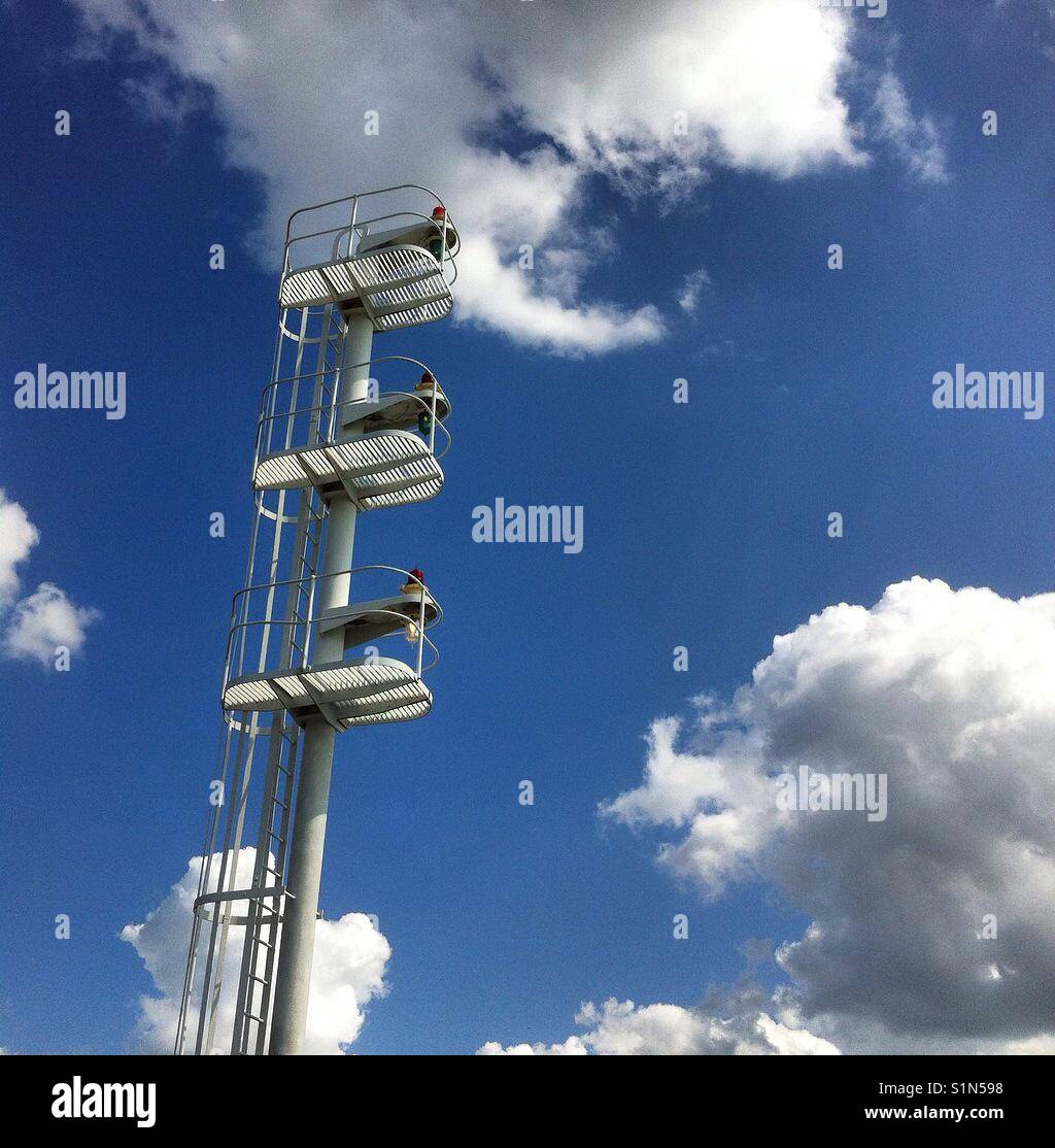 Light tower for river traffic travelling up the River Itchen Stock Photo