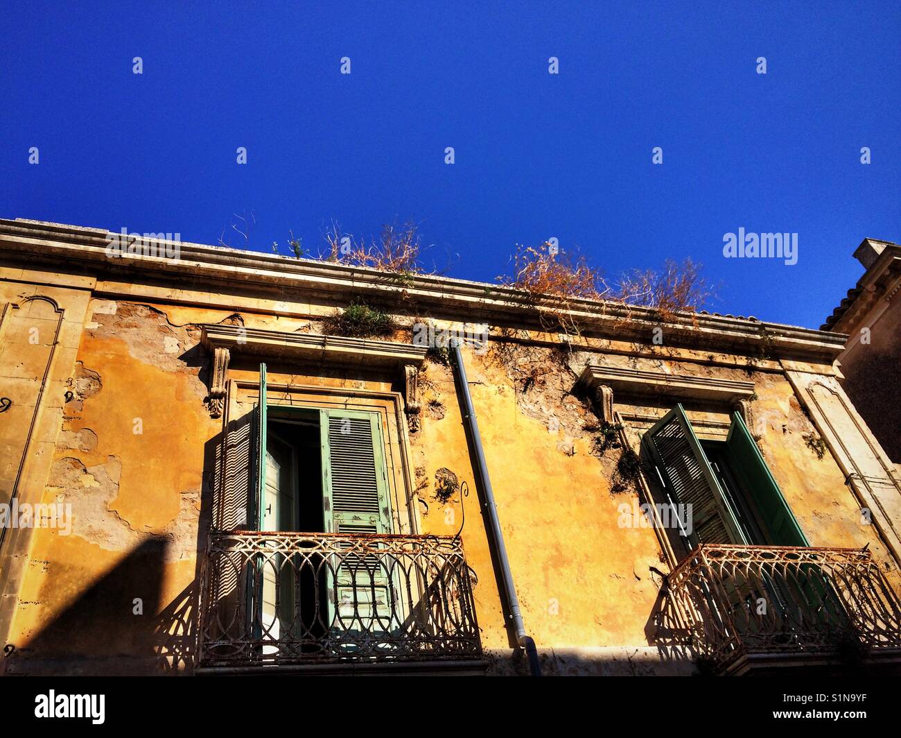 Old house in Sicily Stock Photo Alamy