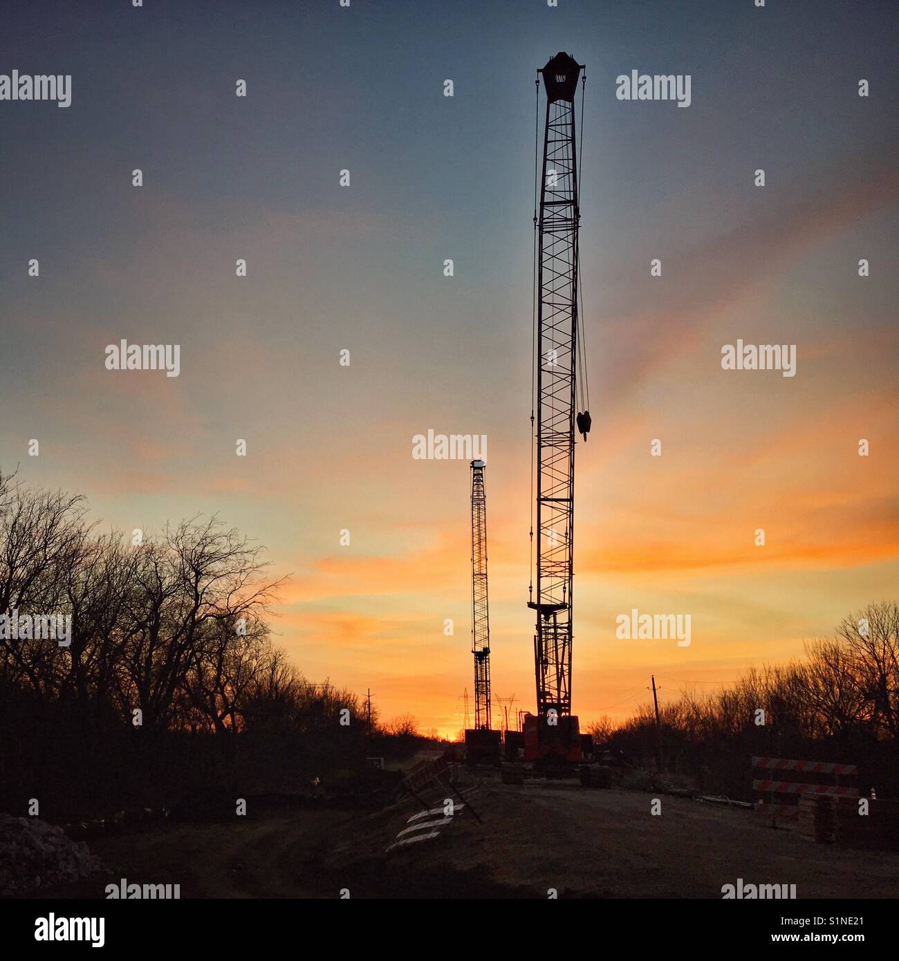Tall cranes hi-res stock photography and images - Alamy