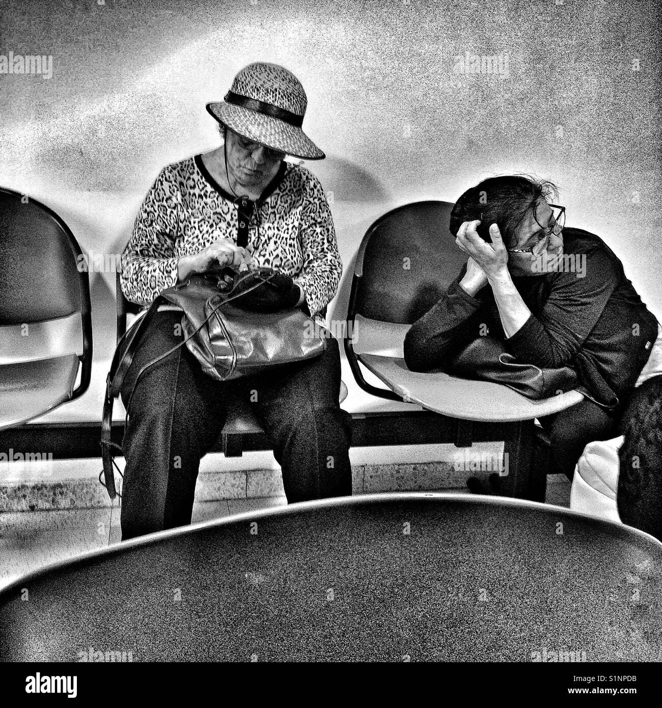 Waiting room Black and White Stock Photos & Images - Alamy