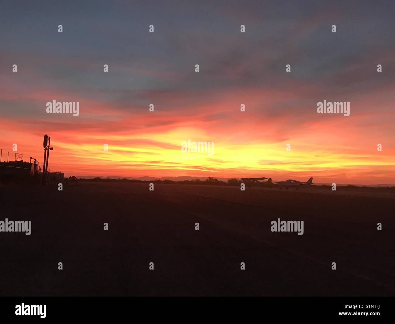 Airport van horn texas hires stock photography and images Alamy