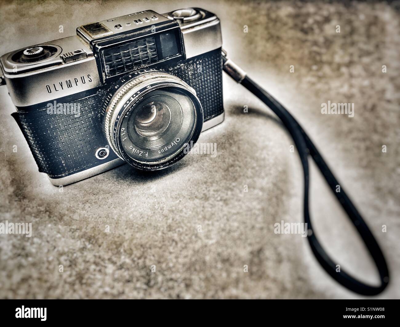 Olympus PEN S Half Frame - Appareil Photo Argentique 1960 - BOÎTÉ - État Proche Du Neuf