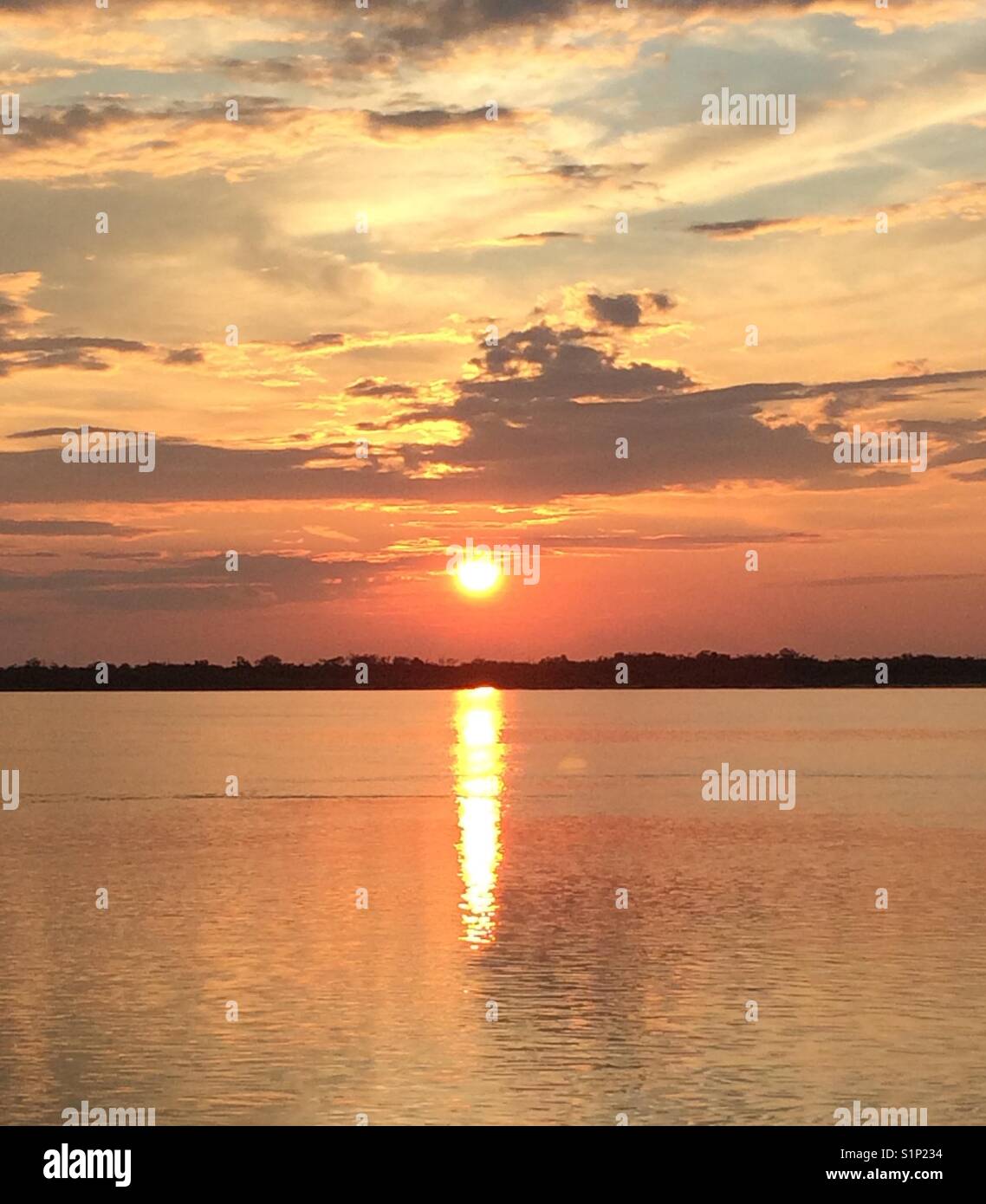 Mississippi River Water High Resolution Stock Photography and Images ...