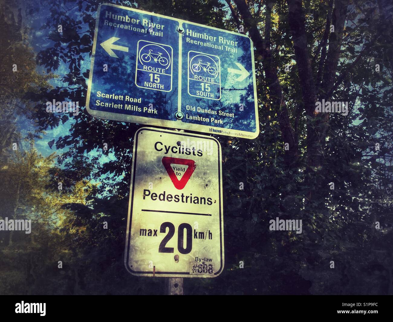 Informative signs along a multipurpose path for cyclists and ...
