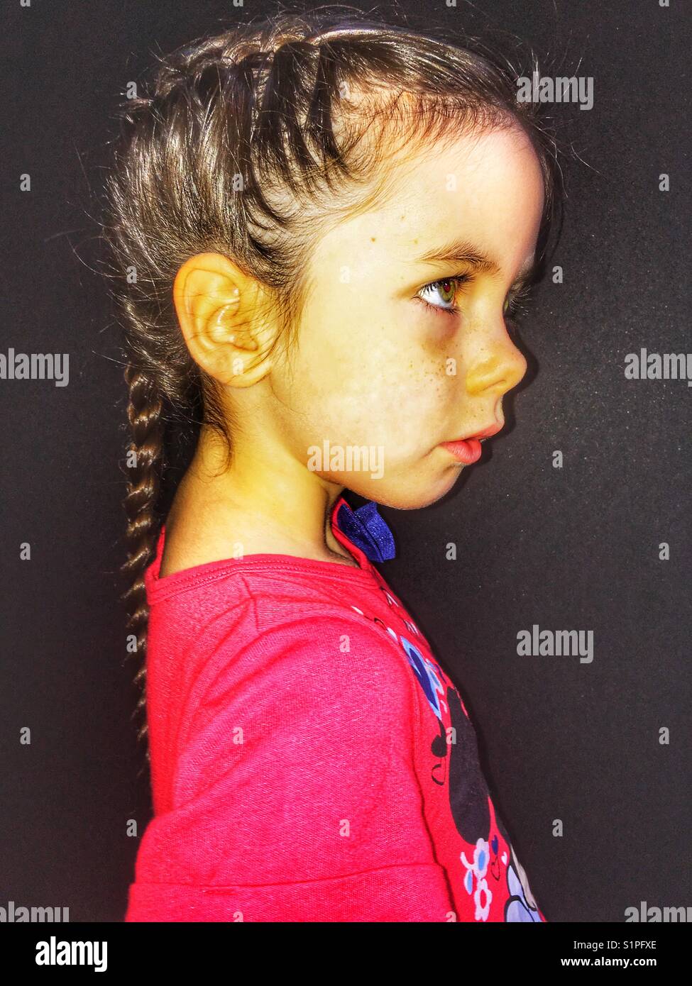 Angry 5 year old girl hi-res stock photography and images - Alamy