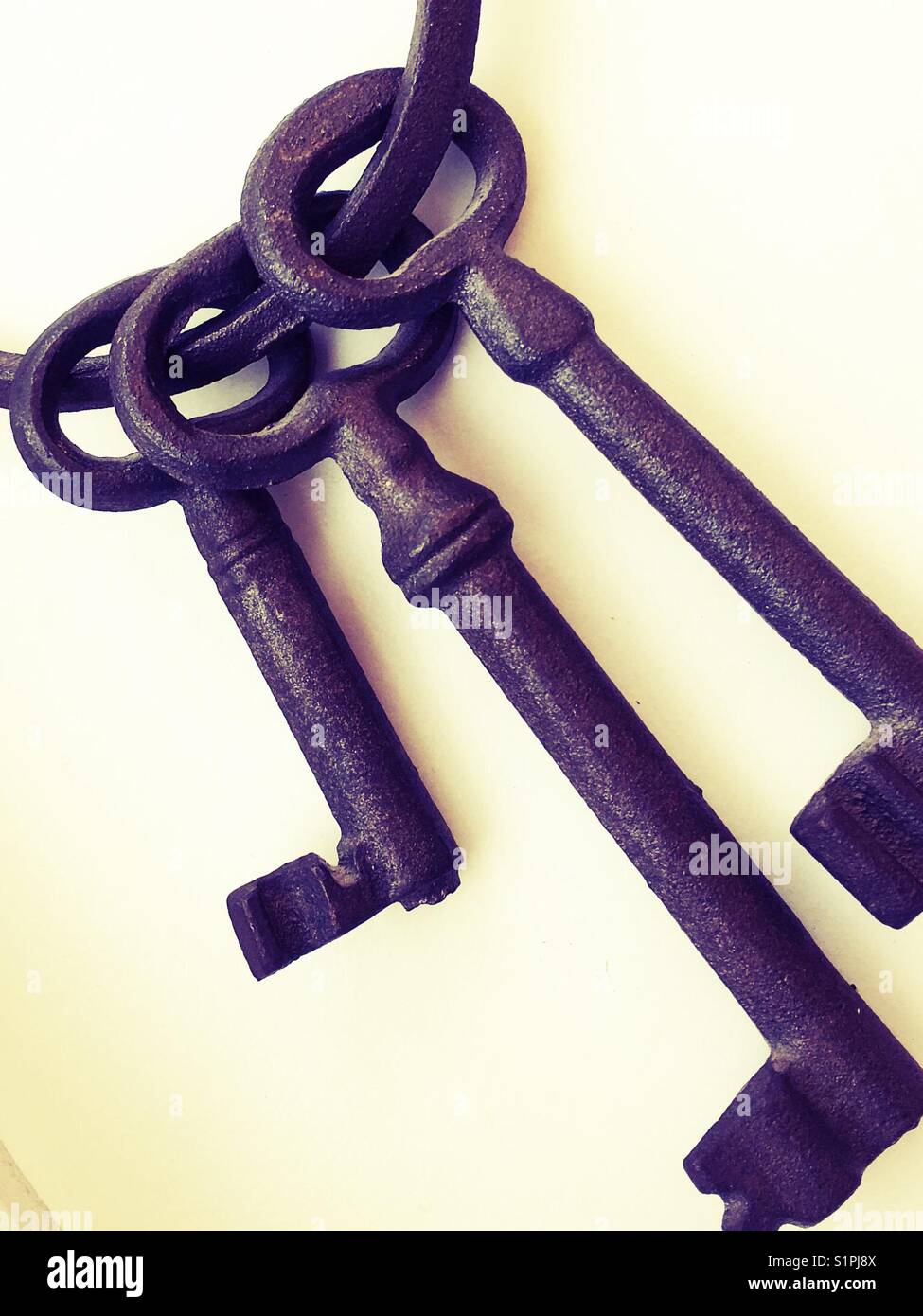 Old fashioned keys hires stock photography and images Alamy