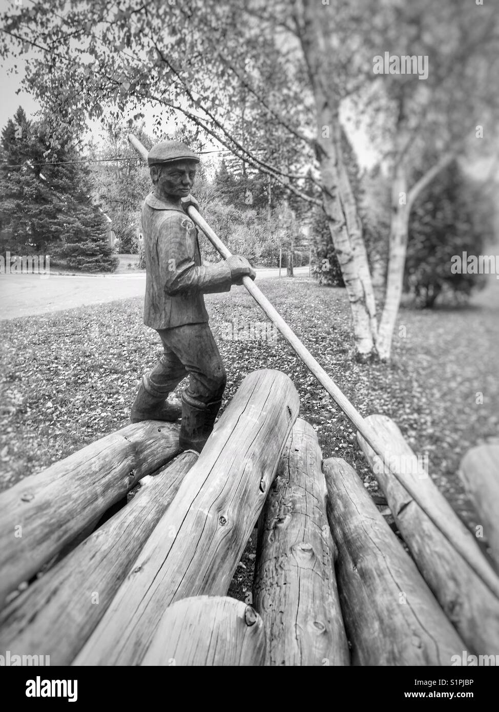 Lumberjack statue hires stock photography and images Alamy