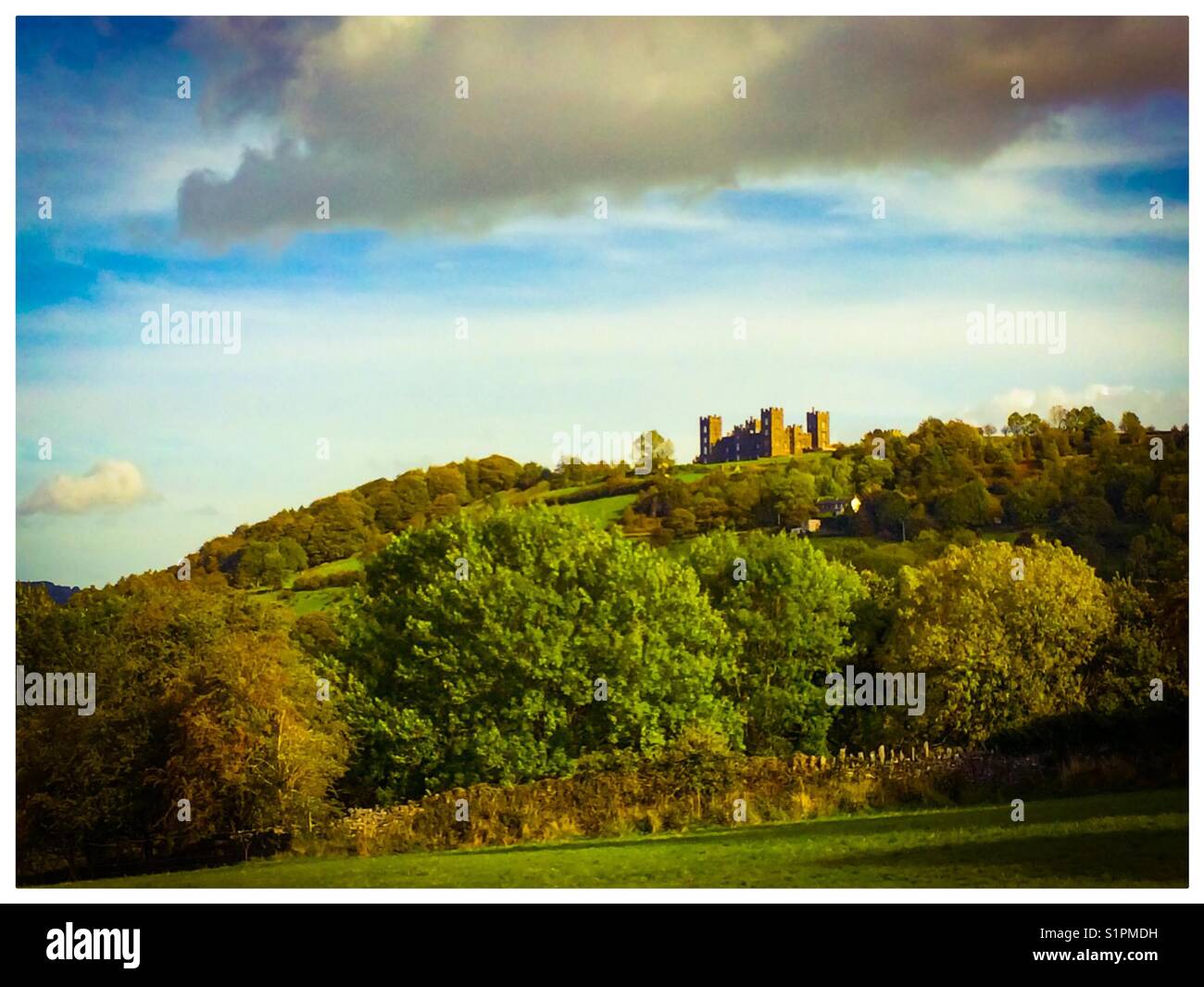 Matlock castle hires stock photography and images Alamy