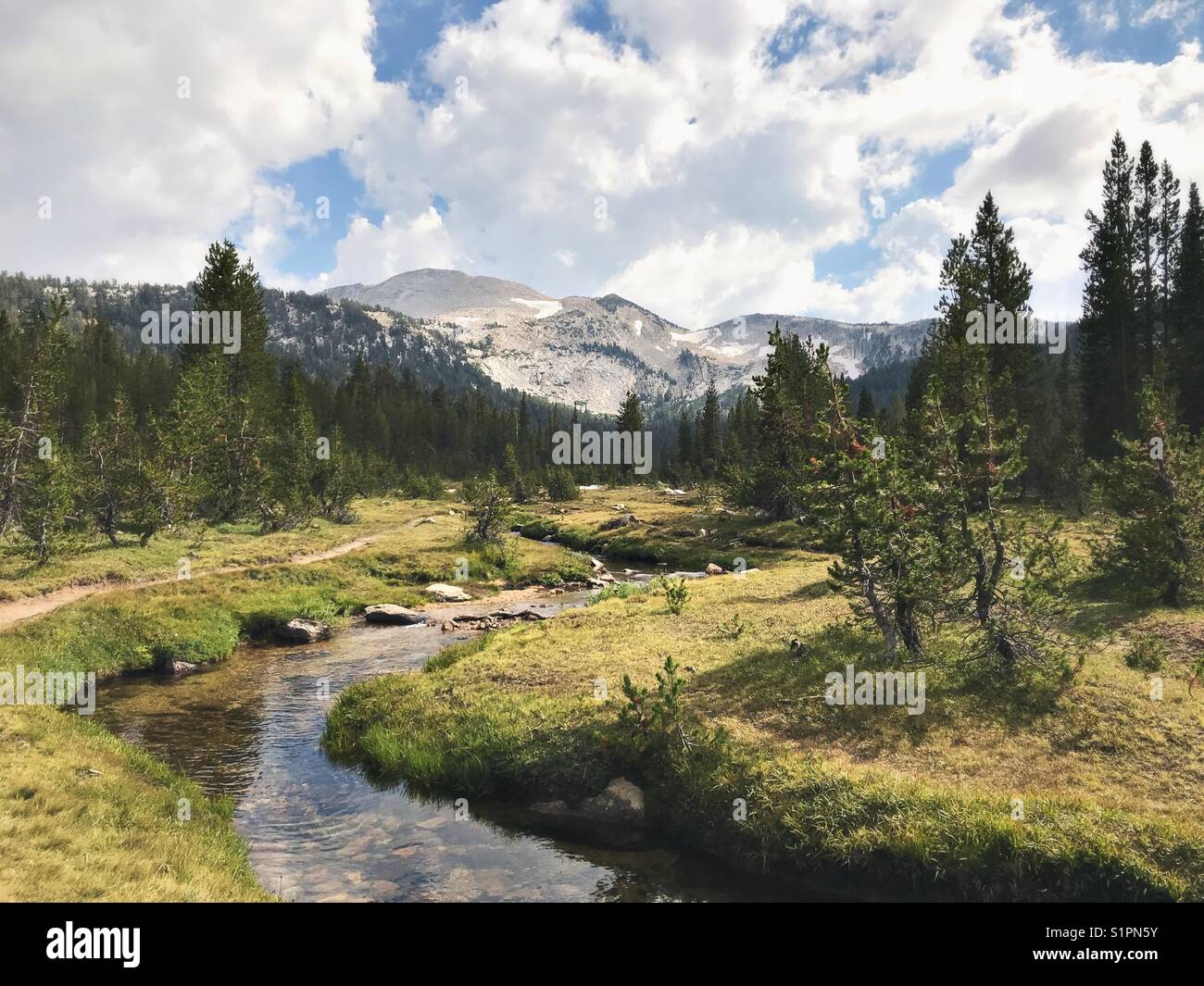 Lake elizabeth yosemite hires stock photography and images Alamy