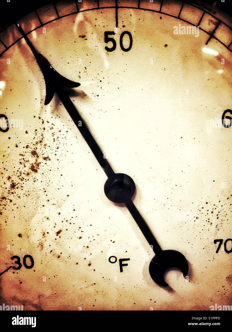 Vintage temperature gauge Stock Photo Alamy