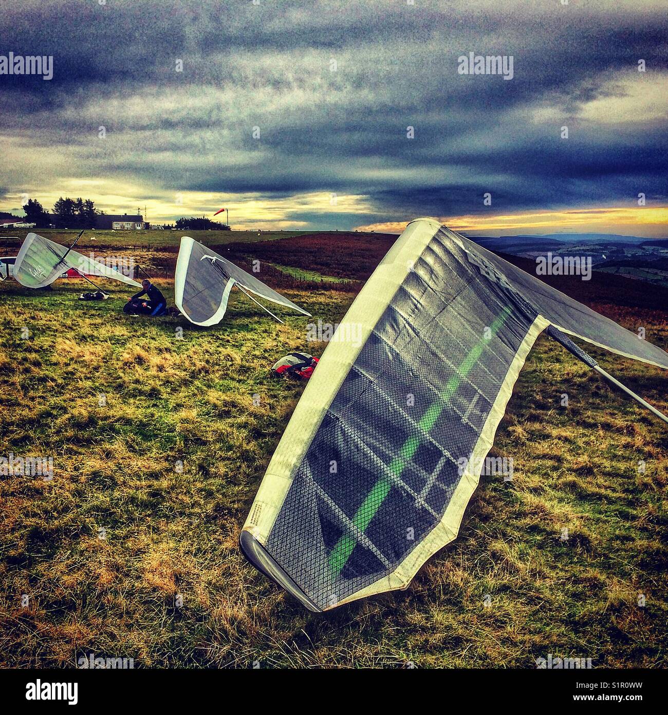 Hang gliders on the Long Mynd Shropshire uk Stock Photo Alamy