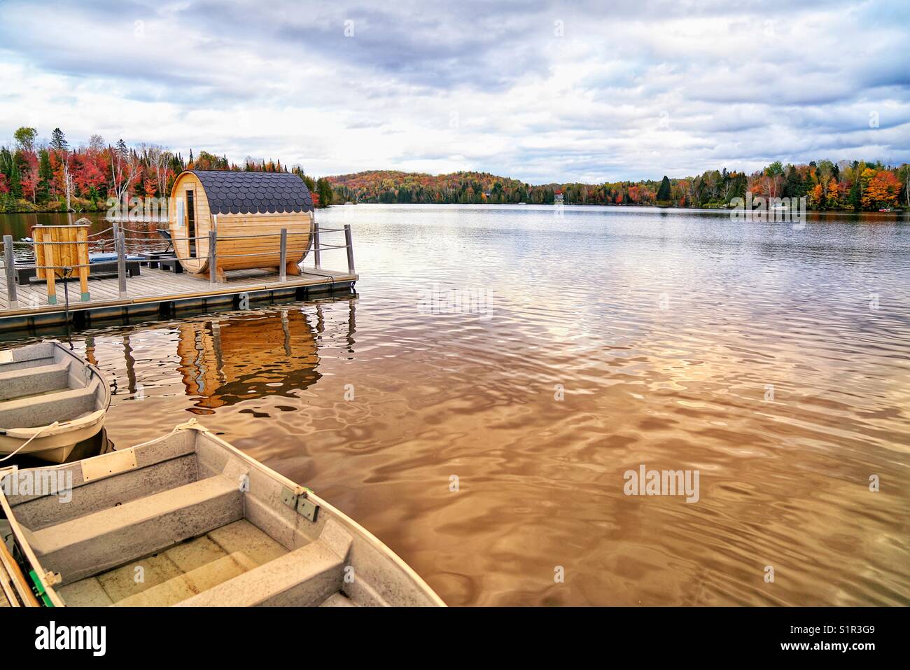 Outdoor sauna on a lake Stock Photo Alamy