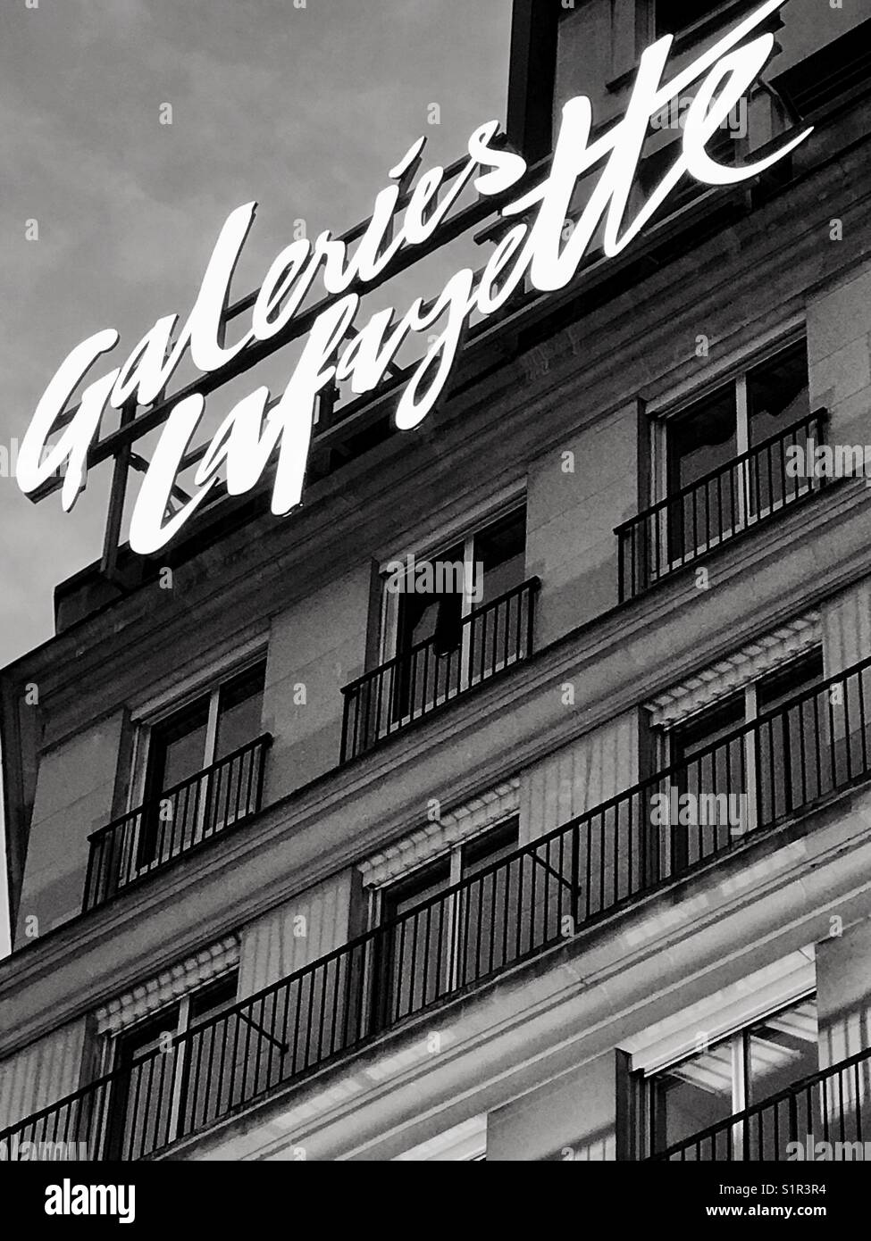 Galeries lafayette sign hi res stock photography and images Alamy