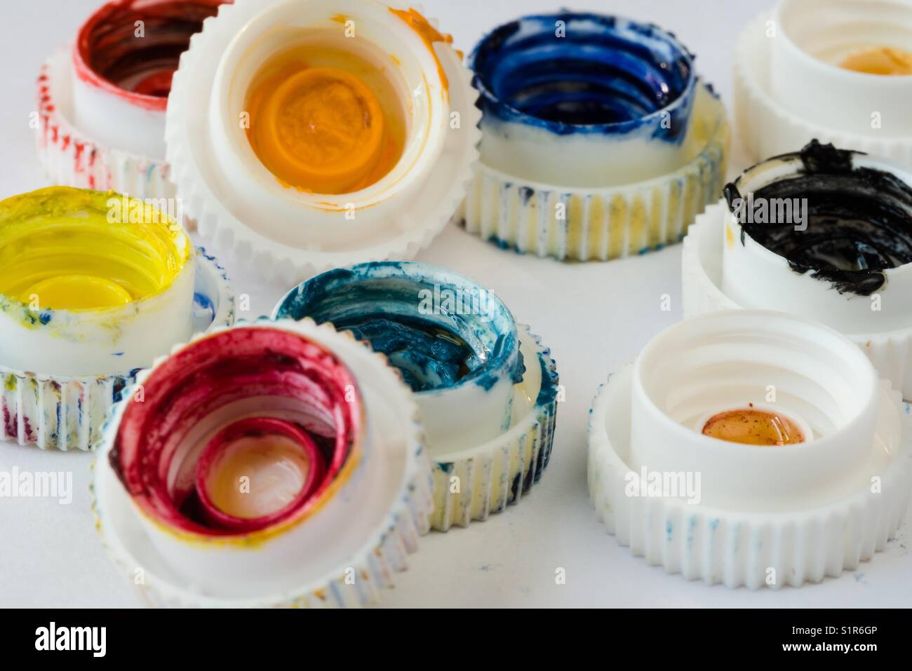 Paint tube hires stock photography and images Alamy