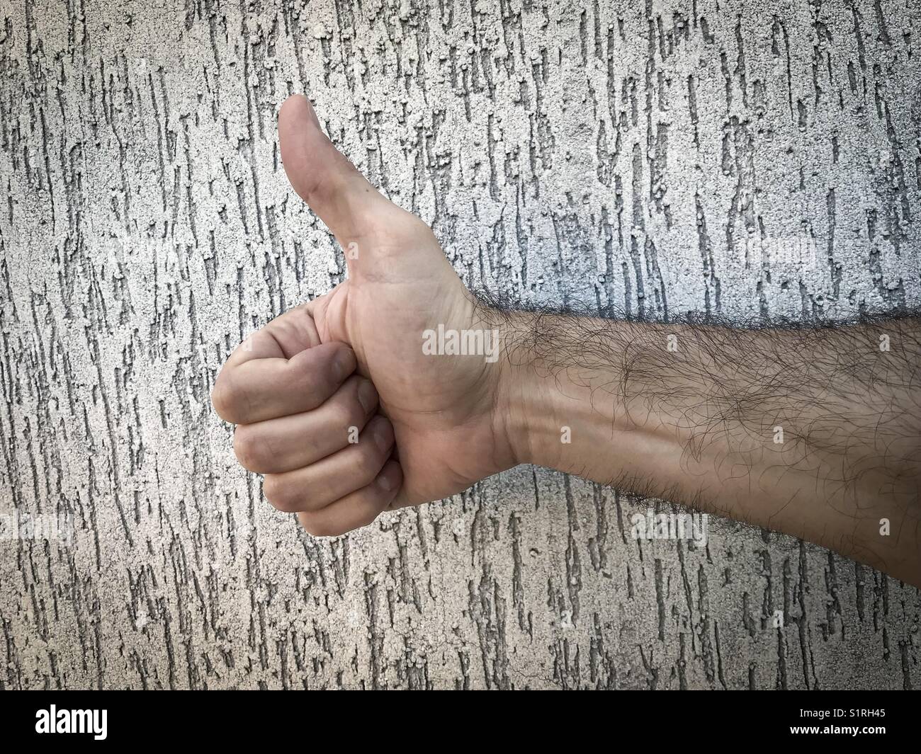 Hand thumbs up hi-res stock photography and images - Alamy