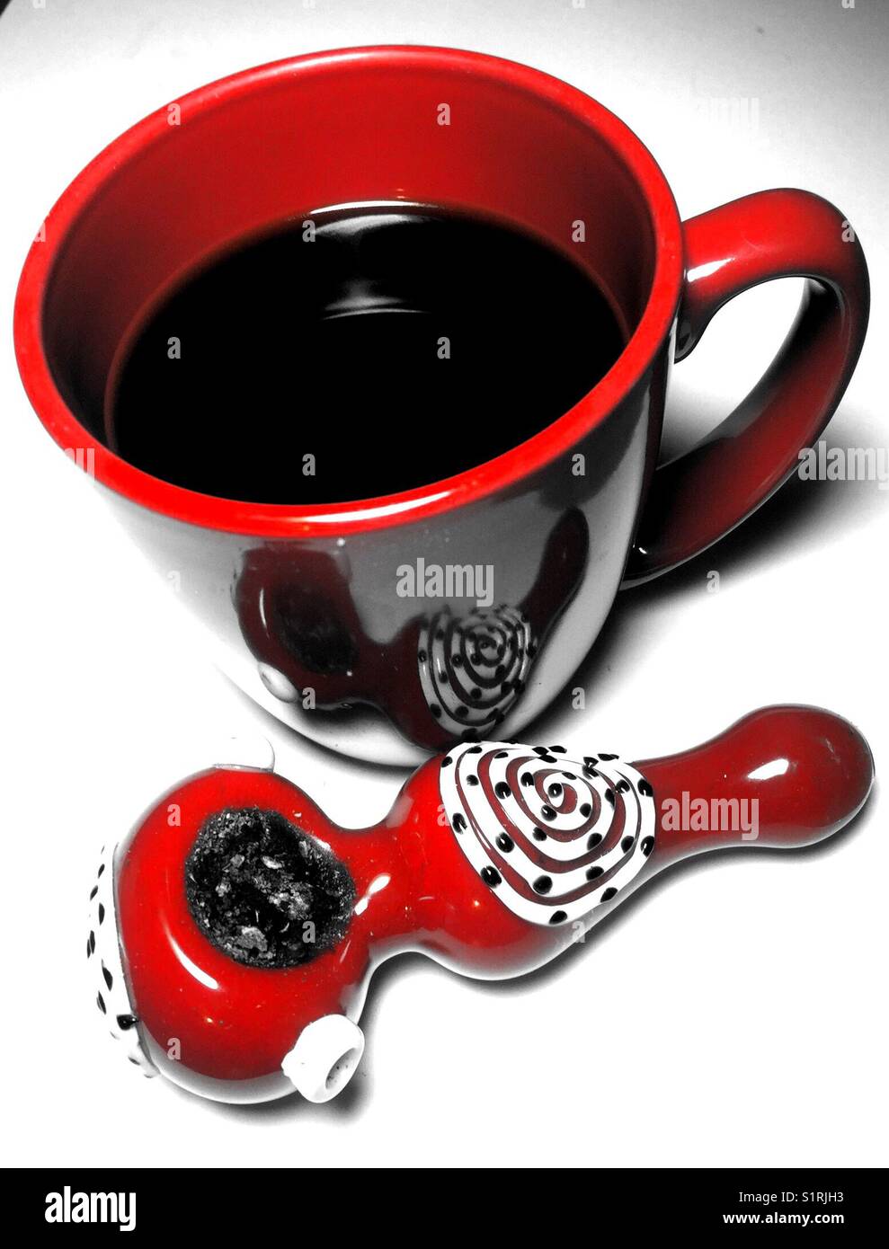 Wake And Bake Pipe And Coffee Stock Photo Alamy Wake And Bake Pipe And Coffee Stock Photo Alamy