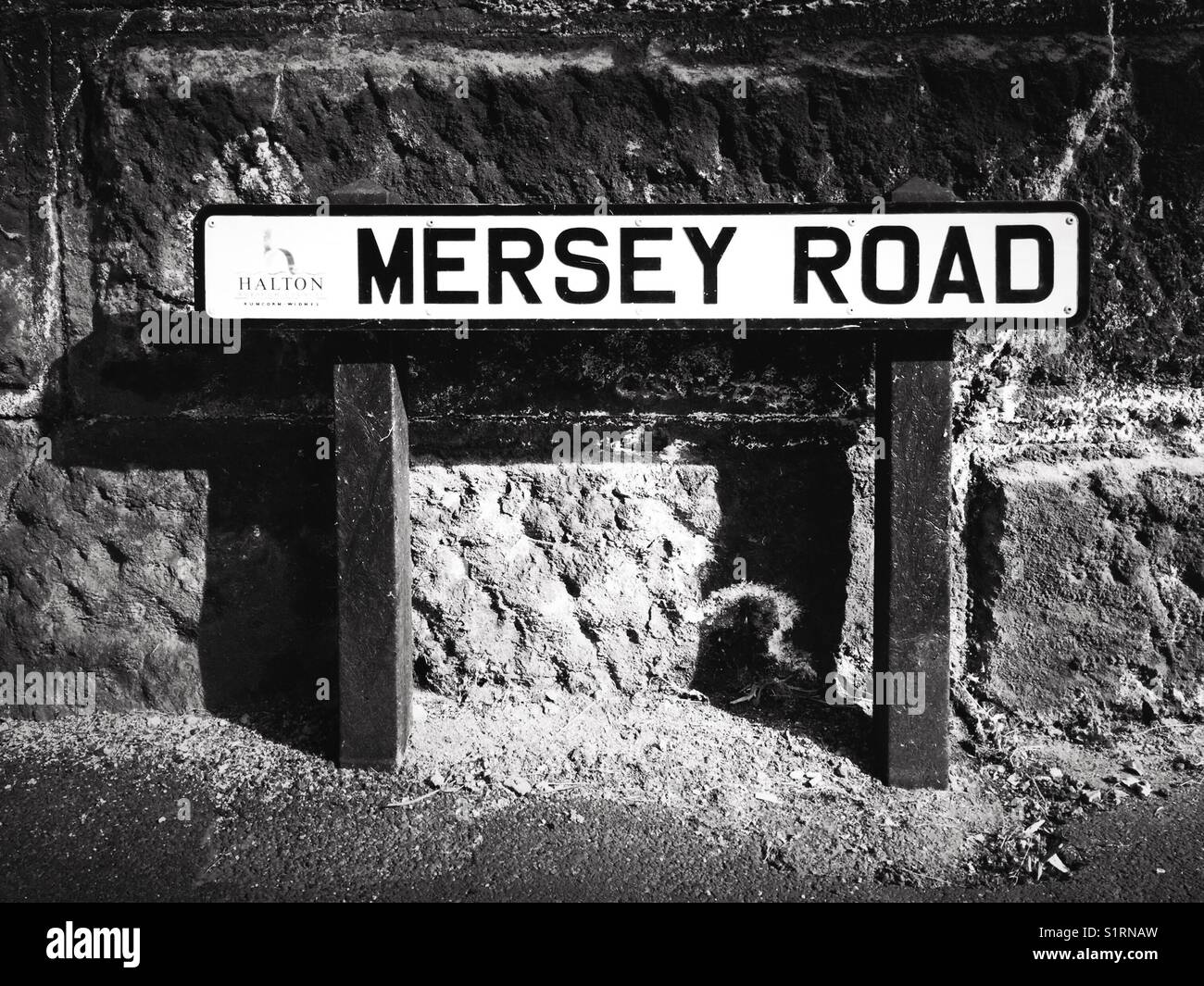 Mersey Road sign, Runcorn, Cheshire, UK Stock Photo