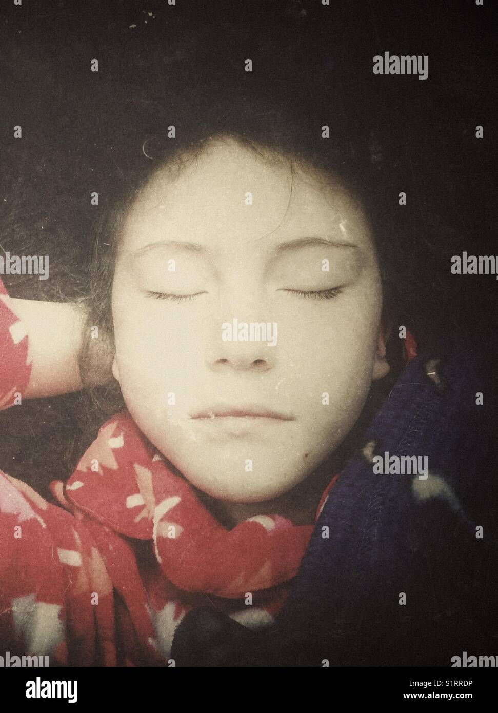 Dark teen girl haunting hi-res stock photography and images - Alamy