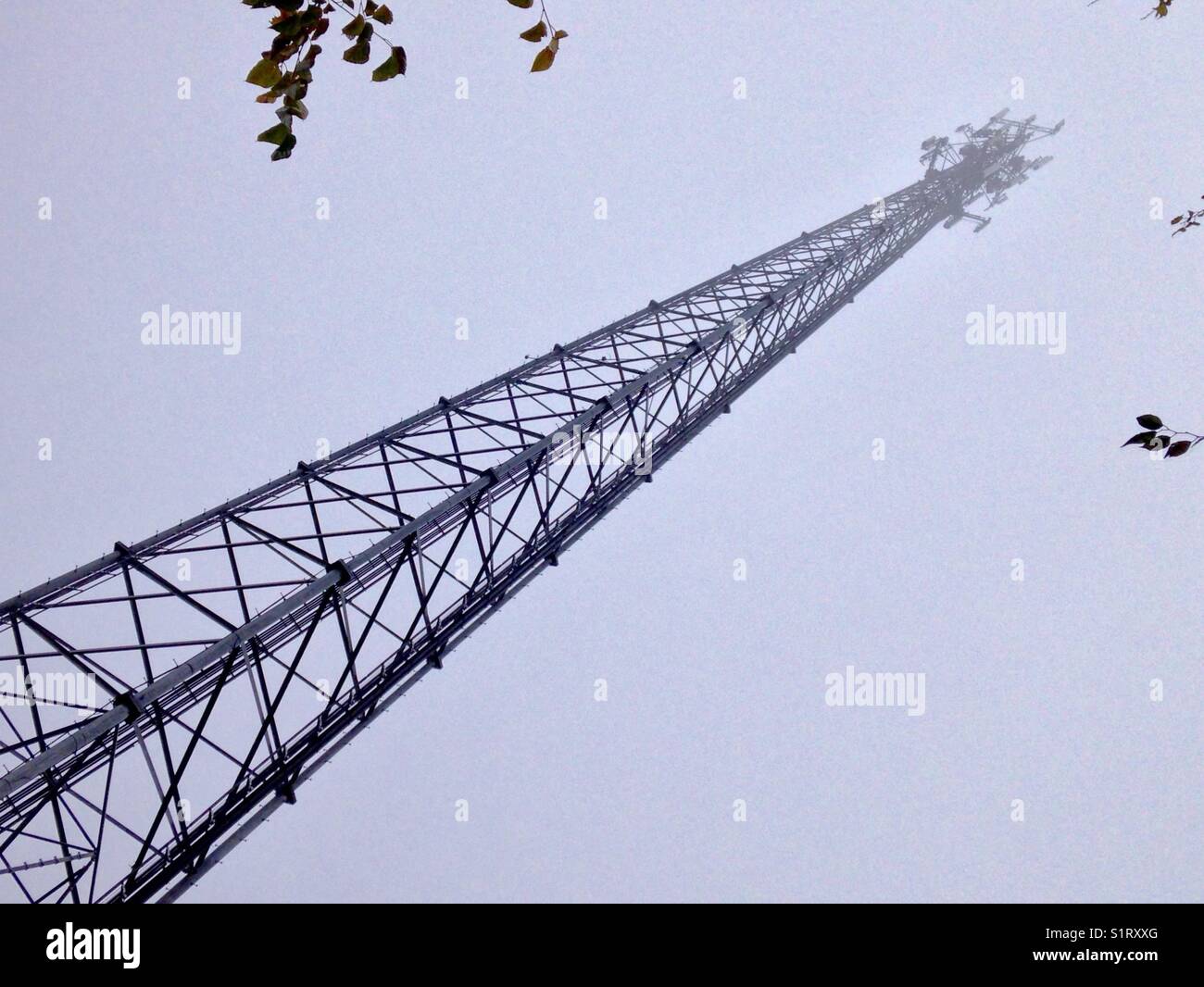 Black and white cell tower hi-res stock photography and images - Alamy