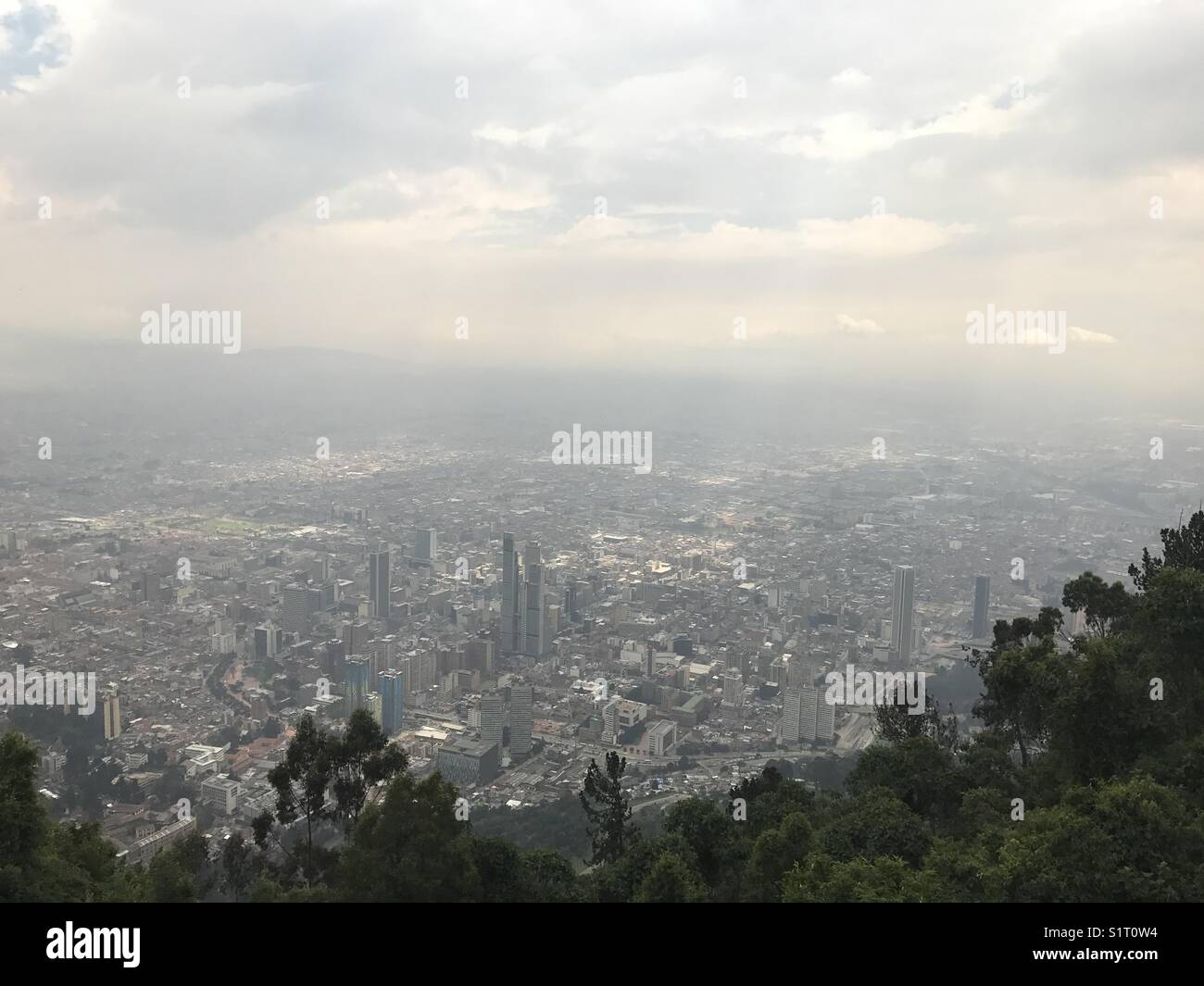 Plaza de Armenia, Colombia  World cities, Hdr photography, Colombia