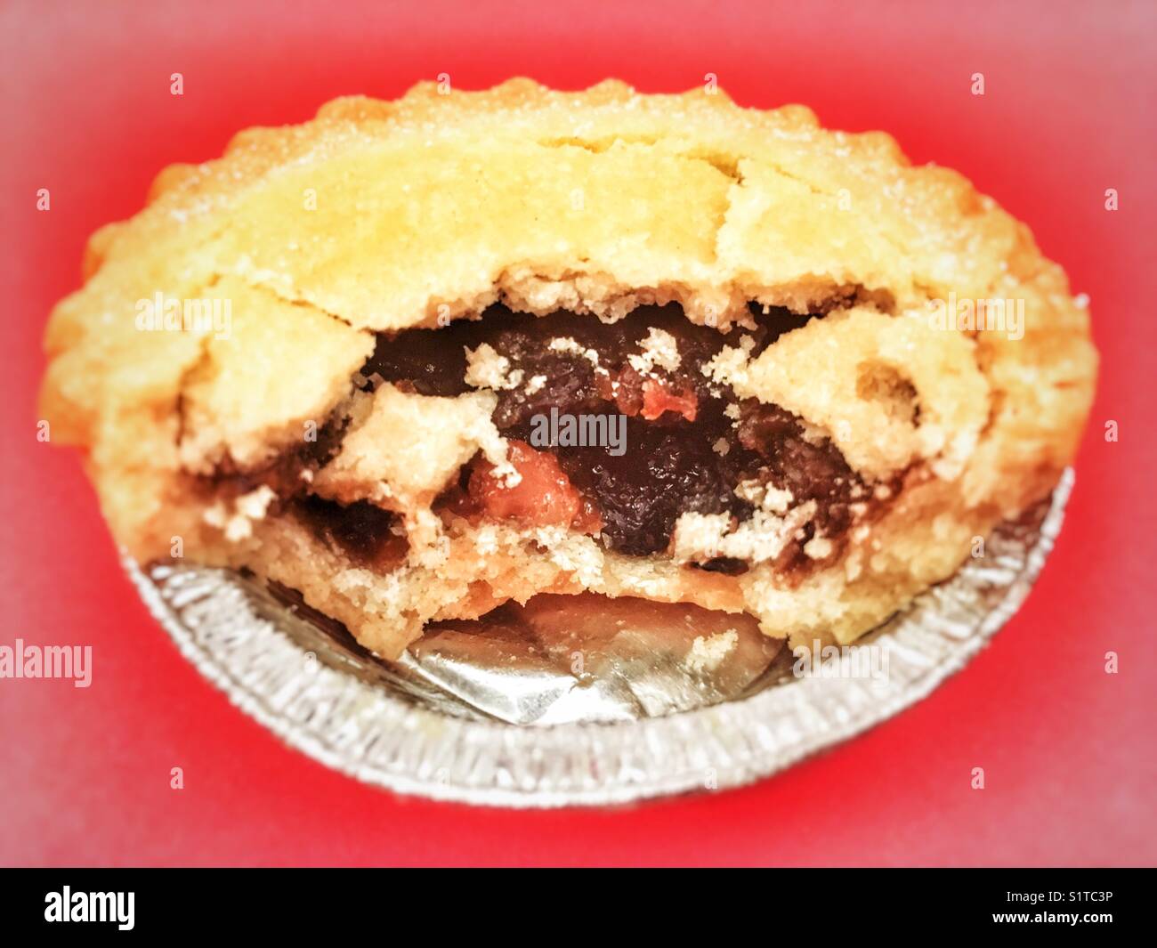 Shop brought mince pie hi-res stock photography and images - Alamy