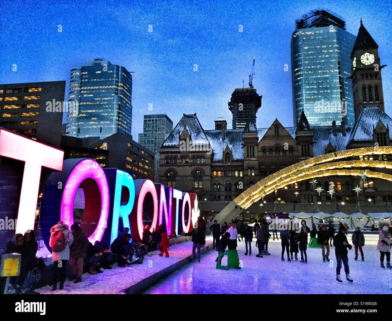 Skating at Toronto’s Nathan Phillips Square Stock Photo Alamy