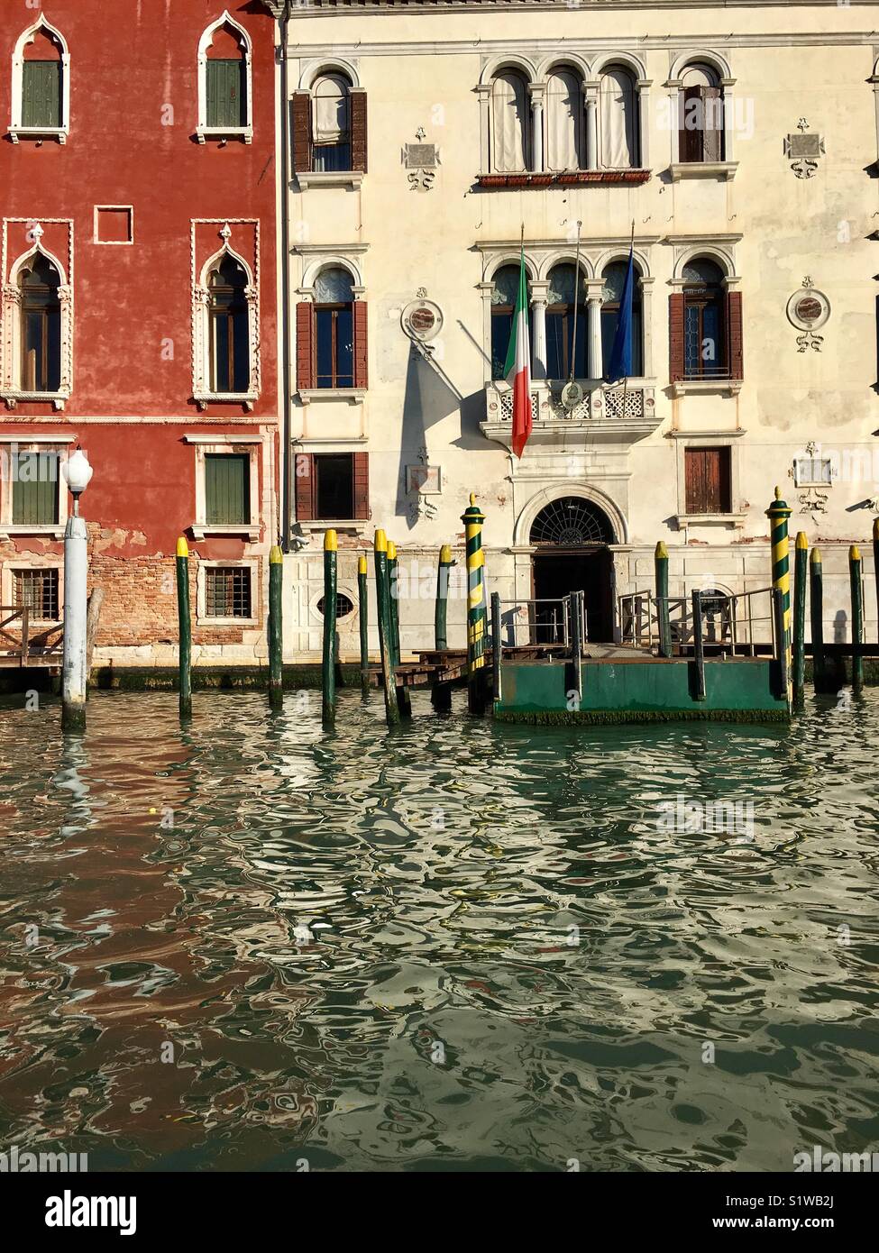 Gondola ride in venice hi-res stock photography and images - Alamy