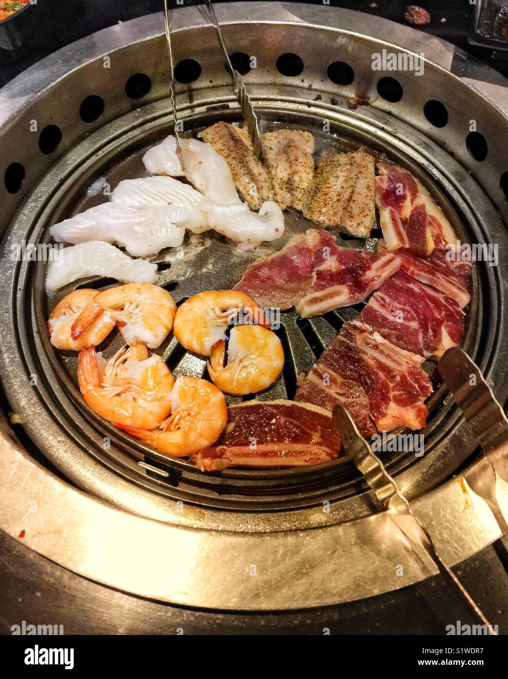 Korean barbecue with seafood and beef Stock Photo Alamy