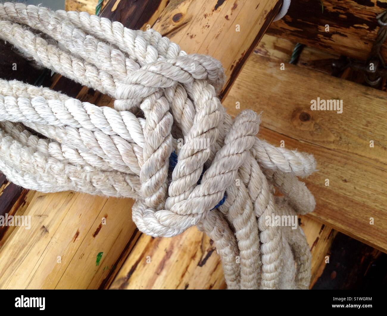 Sailors knot hires stock photography and images Alamy