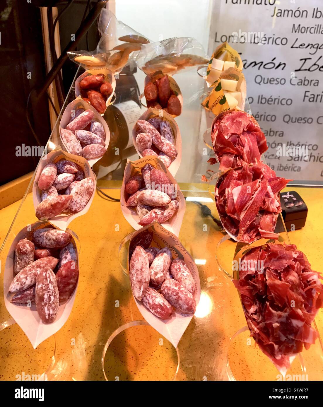 Streetfood in Madrid. Meat tapas Stock Photo Alamy
