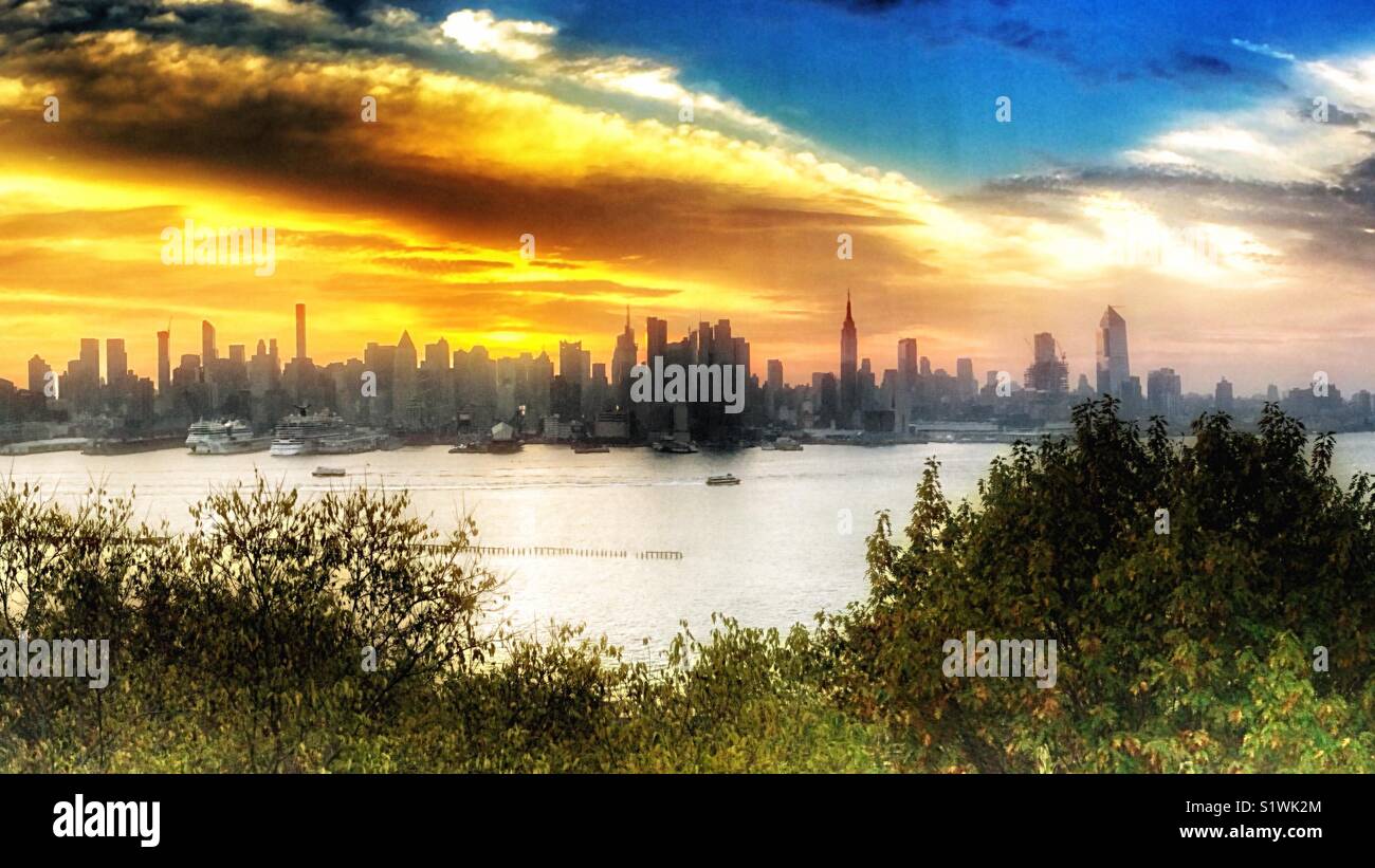 Spectacular New York City skylines Stock Photo Alamy