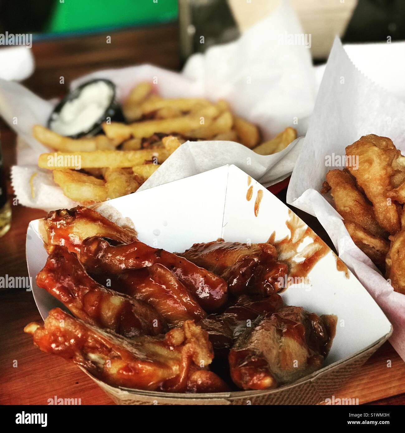 Chicken wings and fries hires stock photography and images Alamy