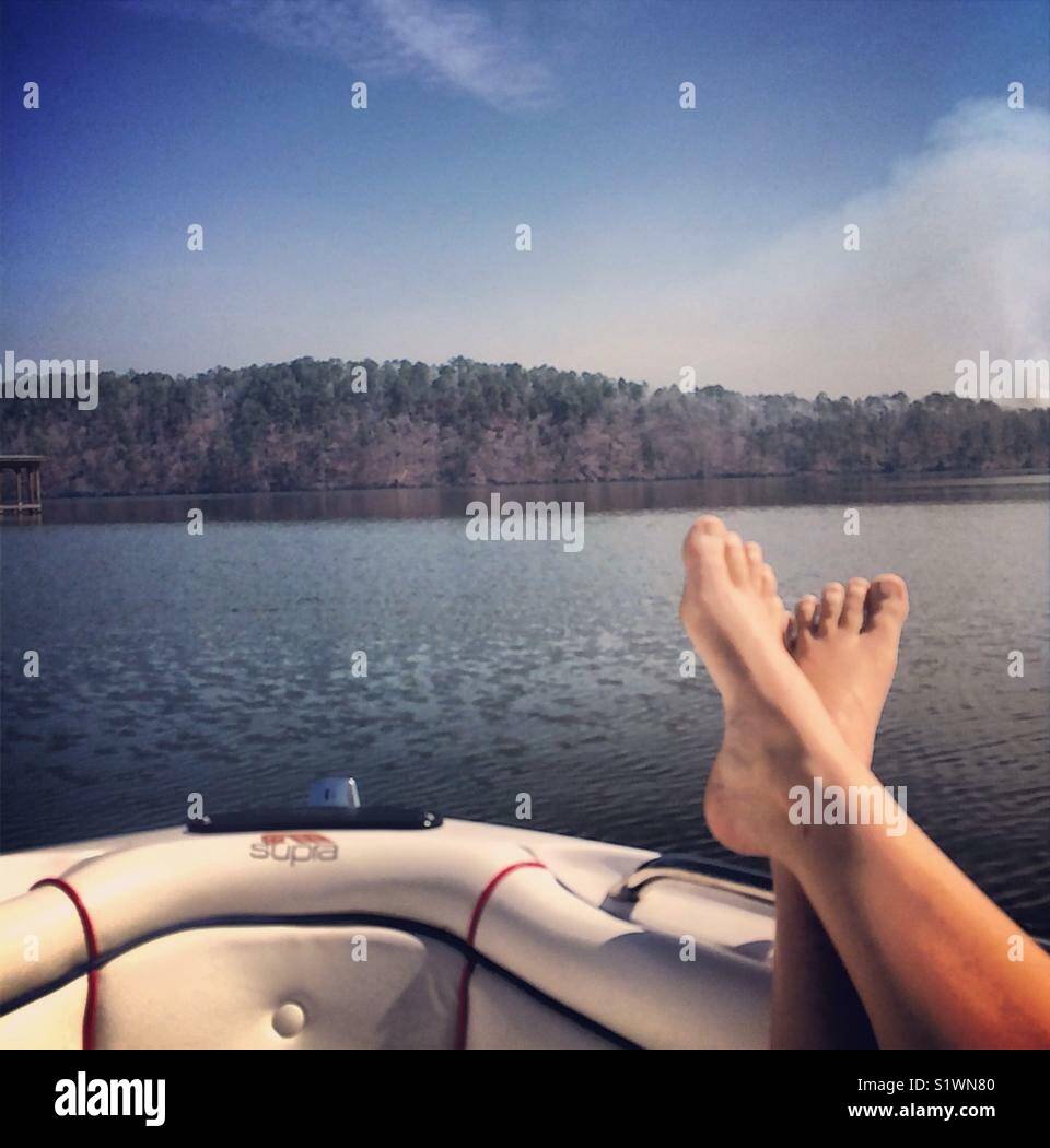 Feet propped up hires stock photography and images Alamy