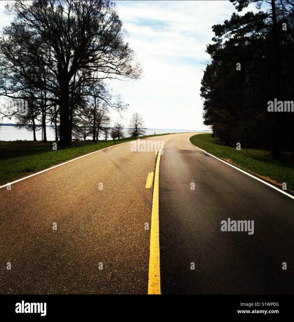 Middle of the road Stock Photo Alamy