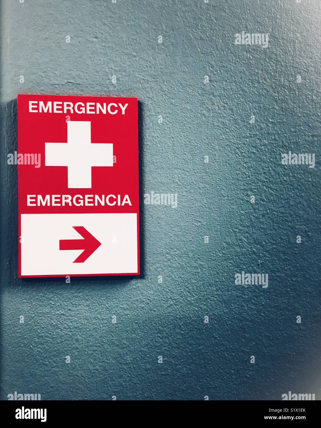 Emergency room sign hires stock photography and images Alamy